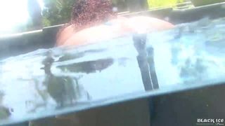 Mulher negra BBW fodida depois de uma massagem porno negras