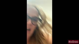 A Srs. Siren faz sexo enquanto faz compras A Srs. Siren faz sexo enquanto faz compras