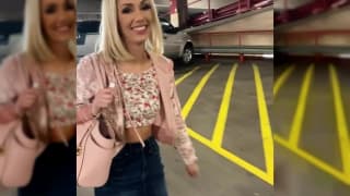 Sky Pierce trepa com o produtor AVN Sky Pierce trepa com o produtor AVN