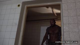 Um filme pornô com caipiras pervertidos! Um filme pornô com caipiras pervertidos!