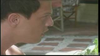 Um quarteto de homossexuais transando ao ar livre Um quarteto de homossexuais transando ao ar livre