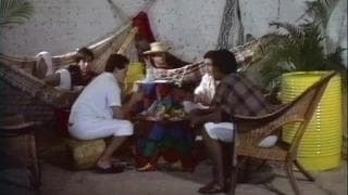 Sexo vintage com um grupo de gays que adoram anal Sexo vintage com um grupo de gays que adoram anal