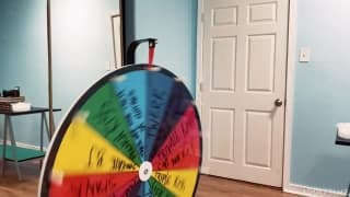 Hazel Grace joga a roleta sexual com Kyler Quinn e Riley Star