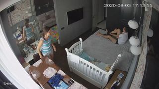 Uma câmara de segurança regista as suas melhores fodas no quarto