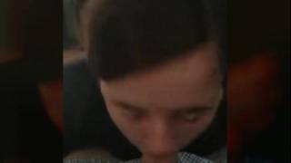 Um boquete na hora POV vestido