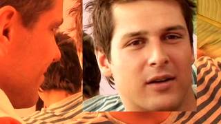 Duas belezas masculinas aproveitam a jacuzzi para transar Duas belezas masculinas aproveitam a jacuzzi para transar