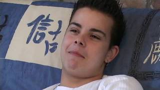 O cara novinho Fabien Dutroux se masturba em casa O cara novinho Fabien Dutroux se masturba em casa