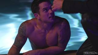 Dakota Payne e Chris Damned, escondidos na garganta profunda