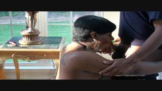 A grande trans preta dá uma grande felação para esse negro sortudo