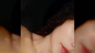 Branquinha Mostrando a tatuagem na bct