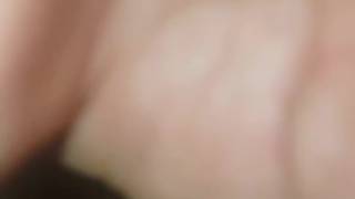 Vídeo de uma milf recebendo uma palmada no traseiro