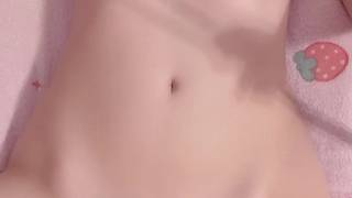 Com este corpo tão suave e belo nos excitaremos como ela o faz