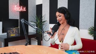 Scott Nails fode Luna Bby após acabar com o podcast dela