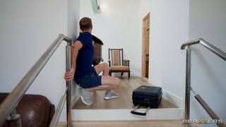 Tahlia Lane tem sua xoxota molhada fodida por Danny D