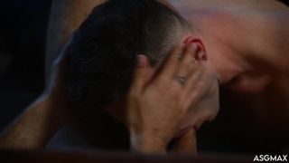 Ryder Owens em seu encontro com Noah Asli pronto para mamar seu pau