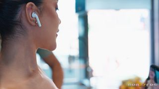 Anna recebe uma foda no cu com o pau de Leo Santos