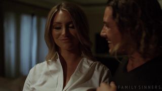 Tyler Nixon está espreitando ao redor de sua sogra Kayley Gunner