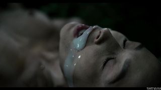 Um novo pornô de uma planta fodendo uma garota na floresta